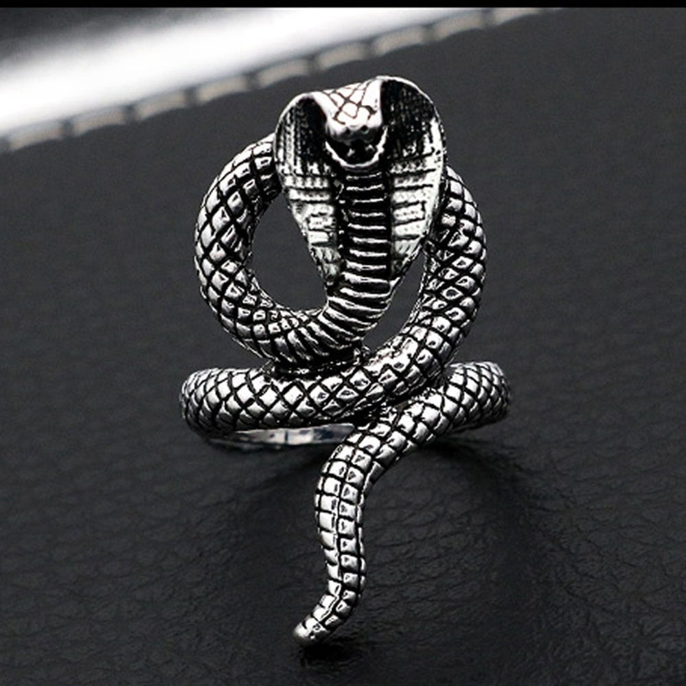 Cobra Ring